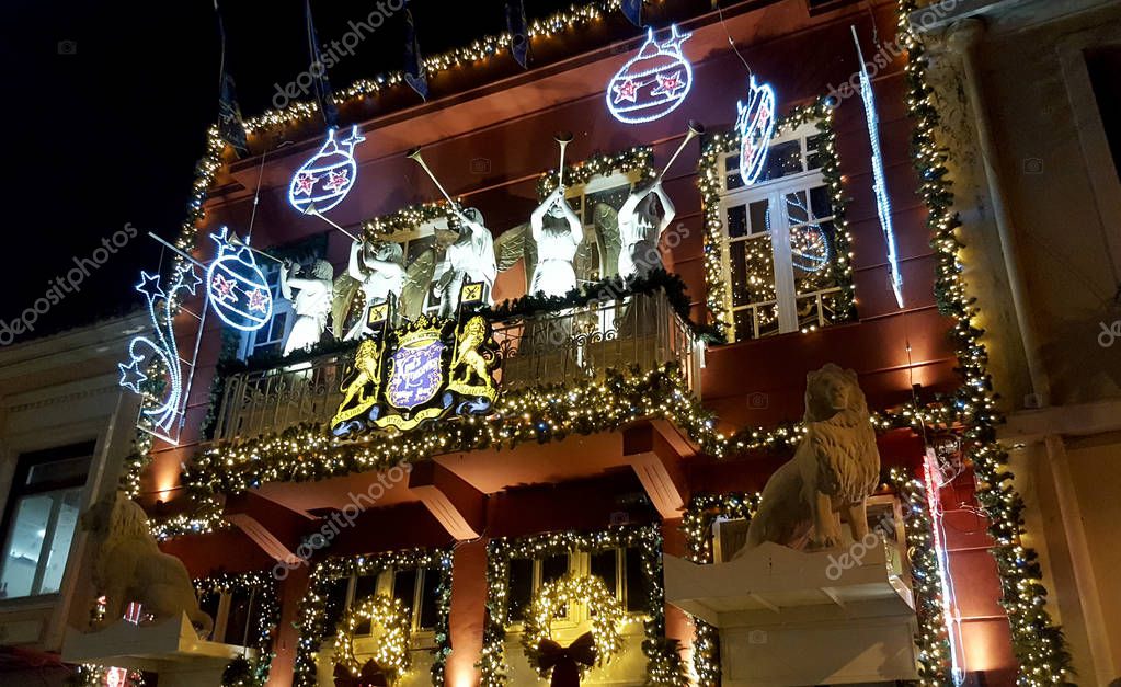 ATENAS, GRECIA 16 DE ENERO DE 2019 plano nocturno de Kings Theater