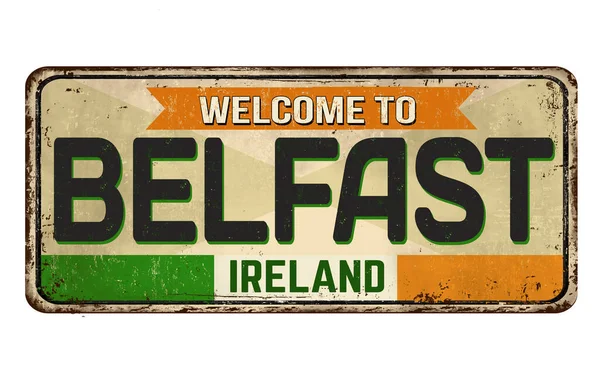 Bienvenue Belfast Vintage Rouillé Panneau Métallique Sur Fond Blanc Illustration — Image vectorielle