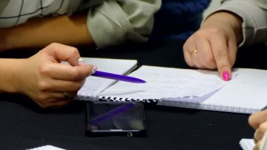 Kadınların kayıtları ile tartışmak