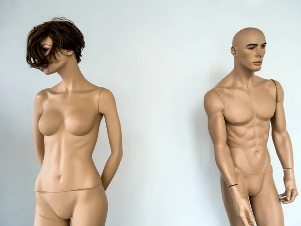 Naked mannequins in a shop window — Stock Photo, Image