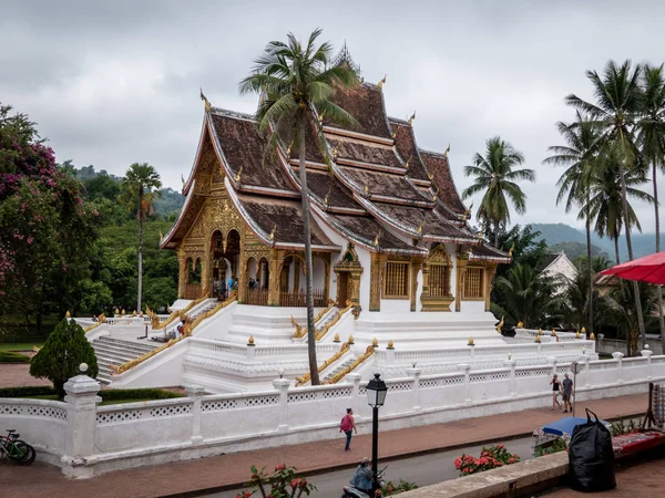 Luang prabang, laos - 11 20, 2018: wat puede templo — Foto de Stock