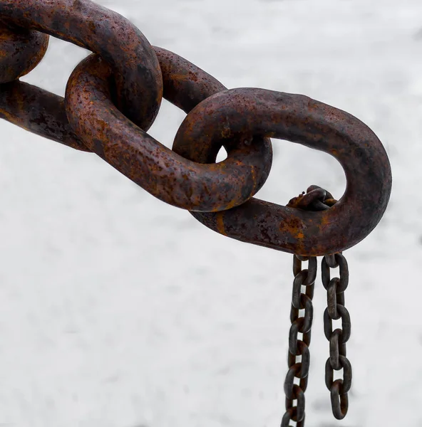 Big and small steel chain — Stock Photo, Image