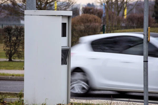 Caja de radar - control de velocidad —  Fotos de Stock