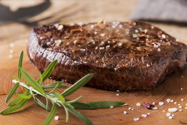 Grill Főtt Marha Steak Sült Burgonyával Illetve Paradicsommal — Stock Fotó