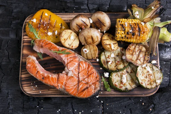 Sebzeli biftek ızgara somon