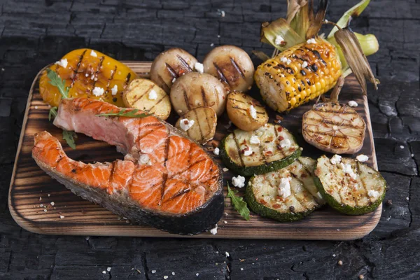 Steak Grilled Salmon Vegetables — Stock Photo, Image