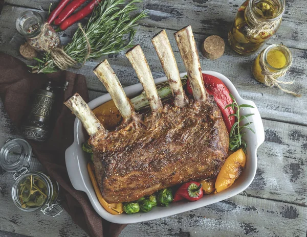 Grilled Roasted Rack Veal Lamb Chops Vegetables Ceramic Baking Dish — Stock Photo, Image