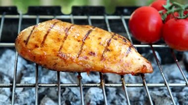 ızgara tavuk göğsü fileto süreci pişirme