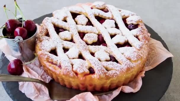 Savoureux Gâteau Aux Cerises Maison Doux Tourne 360 Degrés — Video