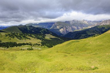 Alpler Dağları 'nın panoramik manzarası