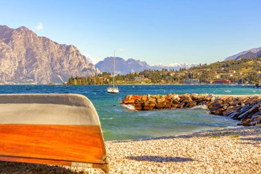 Bir bahar günü Garda Gölü