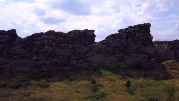 Aerial Germany Devils Wall in Harz Mountains, teufelsmauer. Autumn sunny day. — Stock Video