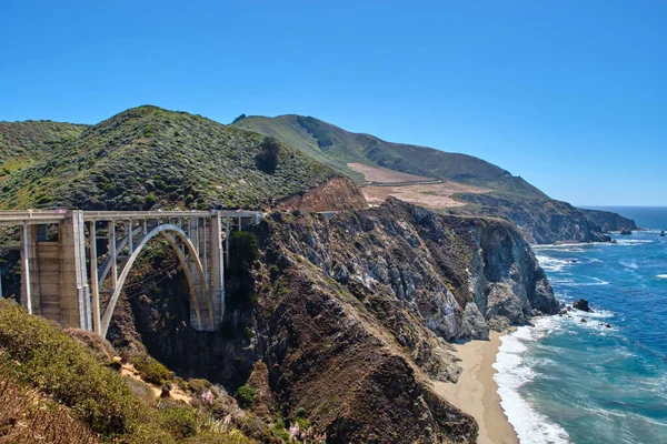 Bixby Bridge Legfotózottabb Híd Csendes Óceán Partján Szcenikus Kaliforniai Autópálya Stock Kép