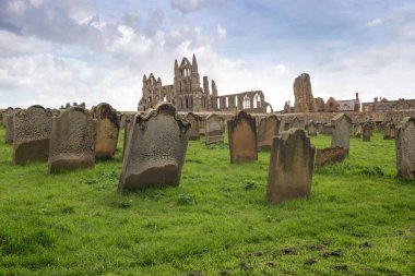 Whitby North Yorkshire'deki / daki kalıntıları haunting