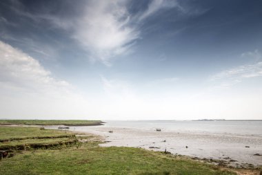 nehir kıyısında boyunca bir yürüyüş üzerinden rive crouch kulak 