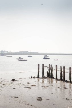nehir kıyısında boyunca bir yürüyüş üzerinden rive crouch kulak 