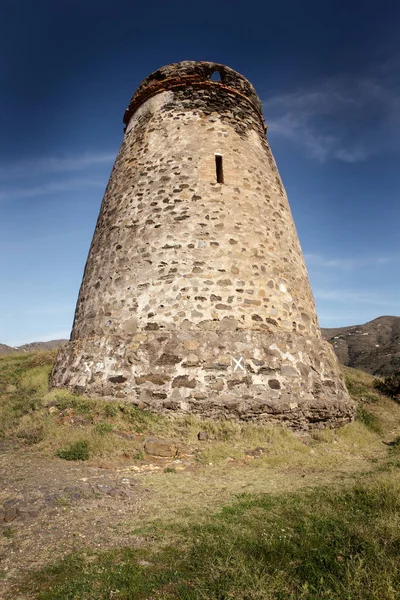 Stara wieża kamienna w Almuñécar, Hiszpania — Zdjęcie stockowe