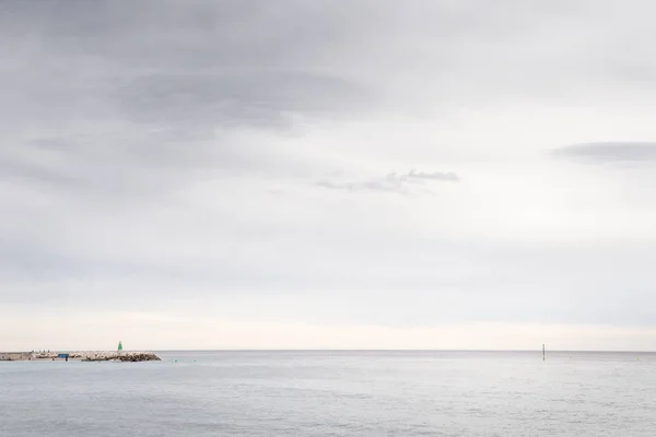 Dramatik gökyüzü ve okyanus — Stok fotoğraf
