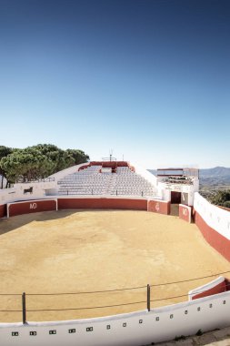 Tepedeki boğa halkası İspanya 'nın en tepedeki mijaları.