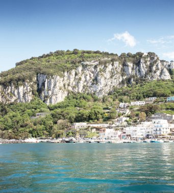 Capri adasında liman