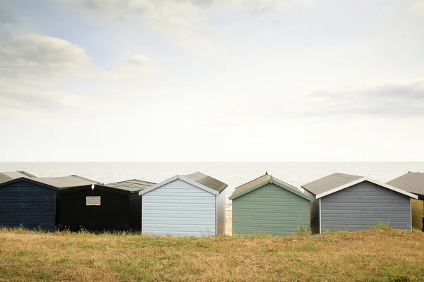 Пляжні Хатини Вздовж Набережної Вальтоні Привабливій Англії — стокове фото