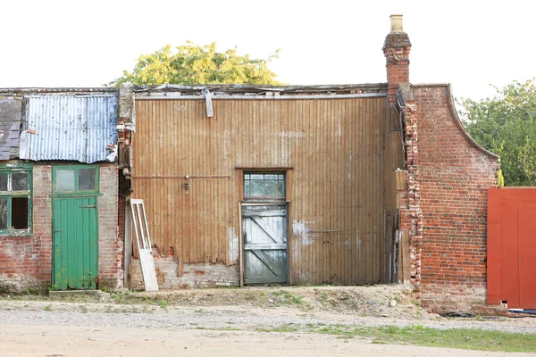 Viejo Edificio Abandonado Necesidad Reparación — Foto de Stock