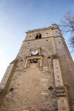 Carfax, Oxford İngiltere 'nin göbeğinde bir ortaçağ saat kulesi.
