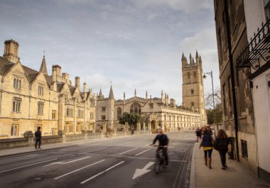 Oxford şehir merkezinin çevresindeki inşaat ve mimari ayrıntıları İngiltere 'de