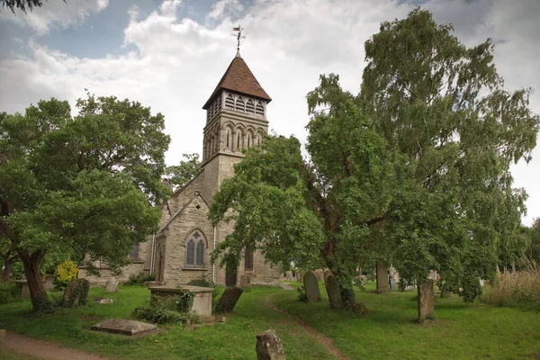 聖ジェームズ大教会はオールド ミルヴァートン レミントン イングランドの小さな教区教会 — ストック写真