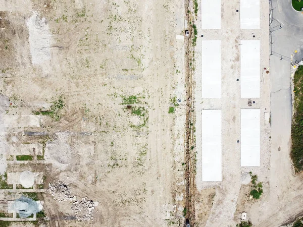 開発中のキャラバンのための基礎工事と基礎工事の上からの眺め — ストック写真