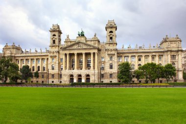 Etnografi Müzesi (eski Adalet Sarayı) .Budapeşte, Macaristan.