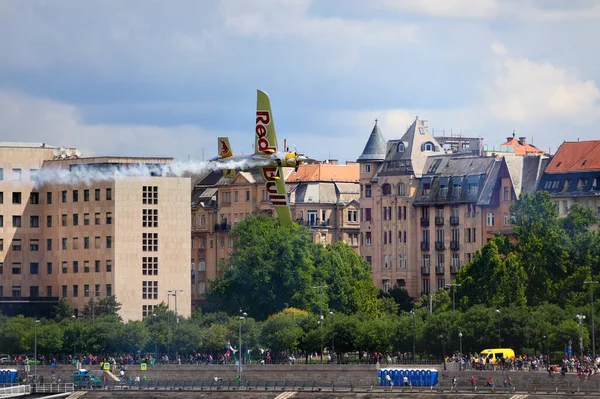 Budapest Hungary Haziran 2018 Hafif Spor Uçakları Budapeşte Kentindeki Halka — Stok fotoğraf