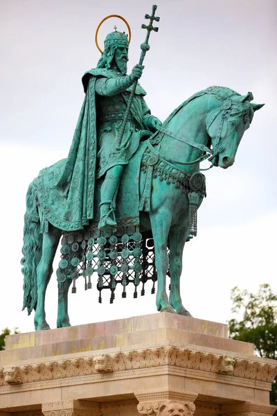 Estatua Ecuestre San Esteban Rey Esteban Frente Iglesia Matías Cerca — Foto de Stock