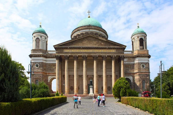 Esztergom Hungría Junio 2018 Vista Frontal Basílica Esztergom Iglesia Católica —  Fotos de Stock