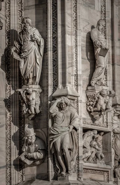 意大利米兰 2018年6月22日 米兰大教堂外装饰 大都会大教堂 圣玛丽诞生的大教堂 — 图库照片
