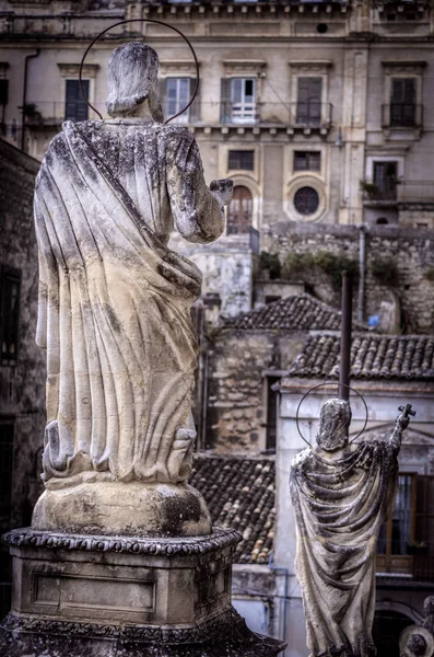 Vista Antigua Ciudad Modica Esculturas Iglesia Cúpula San Pedro San —  Fotos de Stock