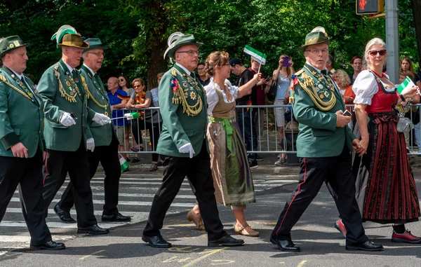 ニューヨーク市 2018 回ドイツ アメリカ スチューベン パレード フィフス アベニュー祝うドイツ系アメリカ人の遺産 — ストック写真