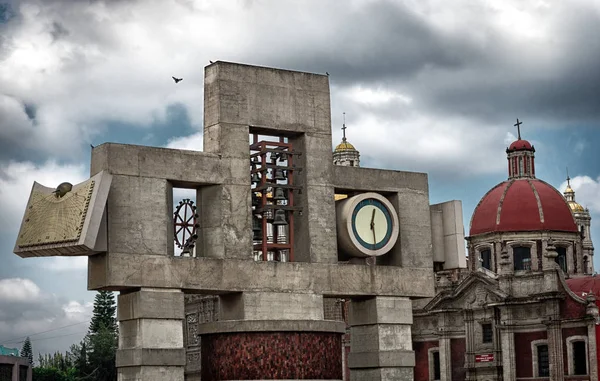 Çan Kulesi Basilica Our Lady Guadalupe Mexico City Saatinde — Stok fotoğraf
