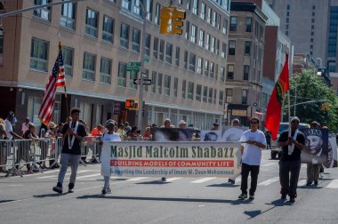 New York City - 16 Eylül 2018: Harlem Afro-Amerikan Günü yürüyüşü