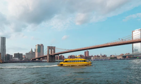 New York Usa Settembre 2018 Skyline Manhattan Taxi Acqueo New — Foto Stock