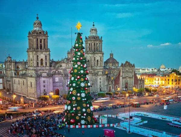 stock image Mexico City, Mexico - December 3, 2016: Metropolitan Cathedral and Christmas Tree Decorations in Zocalo, Mexico City