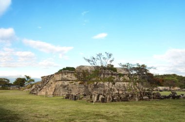 Kolomb öncesi arkeolojik Xochicalco Meksika
