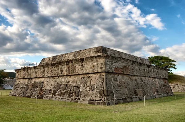 在霍奇卡尔可考的有羽毛蛇庙 在墨西哥的前哥伦布时期考古遗址 教科文组织世界遗产站点 — 图库照片