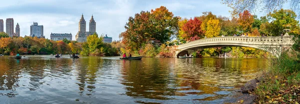 New York Usa November 2018 View Autumn Landscape Bow Bridge — Stock Photo, Image