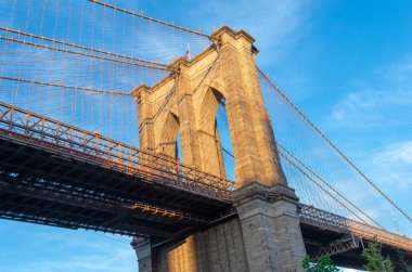 New York'ta Brooklyn Köprüsü. ABD