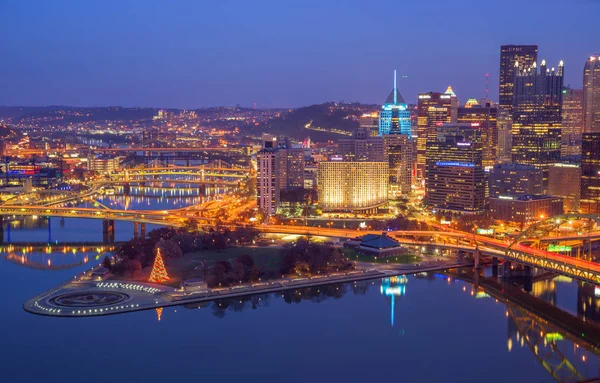 Pittsburgh Pennsylvania Usa November 2018 Avond Weergave Van Pittsburgh Skyline — Stockfoto