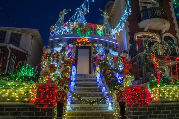 New York Usa December 2018 Christmas Decorations Houses Neighborhood Dyker — Stock Photo, Image