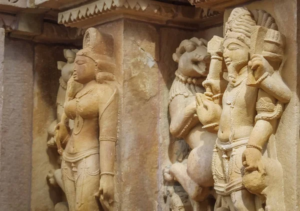 Kámen Vytesaný Erotické Basreliéf Hinduistického Chrámu Khajuraho Indie Světového Dědictví — Stock fotografie