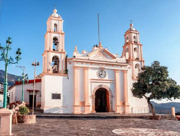 Parroquia de Nuestra Senora de Guadalupe, Taxco, Guerrero, México — Fotografia de Stock