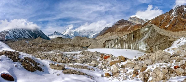 尼泊尔 Sagarmatha 国家公园 ngozumba 冰川, — 图库照片